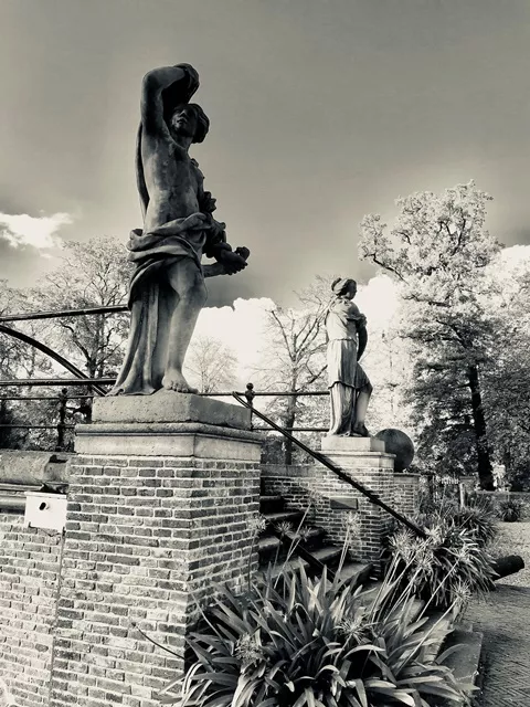 Amerongen Kasteel Amerongen Statue 17