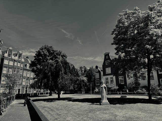 Amsterdam Begijnhof 3