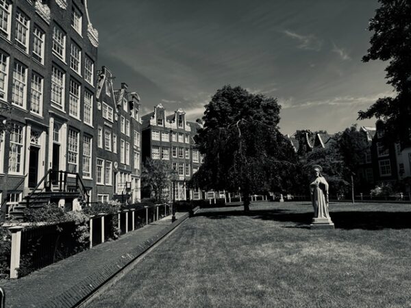 Amsterdam Begijnhof 4