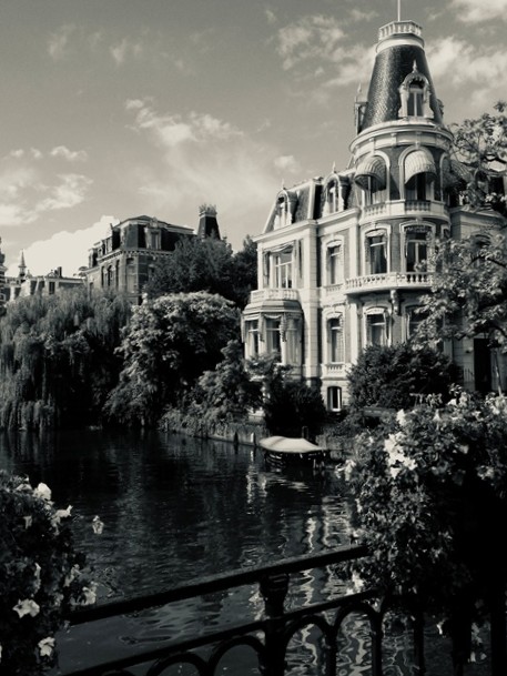 Amsterdam Singelgracht vanaf Museumbrug